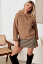 100% Wool Button-Up Neck Pullover Sweater - Image 9