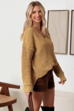 Single Front Pocket Long Sleeve V-Neck Sweater - Image 4
