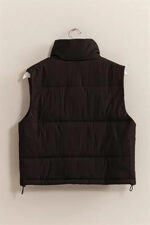 Lightweight Side Drawstring Front Pocket Neutral Puffer Quilted Vest - Image 8