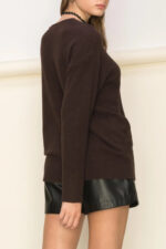 Cozy V-Neck Soft Knit Center Seam Detail Relaxed Fit Long Sleeve Pullover Sweater - Image 5