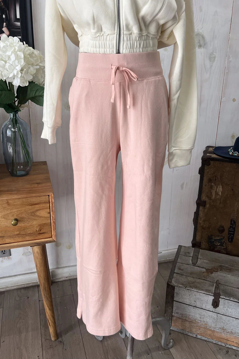 wholesale-womens-clothing-boutique-resellerfall-winter-collection-tashaapparel-46_95019117-e8fa-4b0b-88c7-98a38e14dd13 Wide Leg Drawstring Soft Side Slit Lounge Pants Sweatpants - Image 1